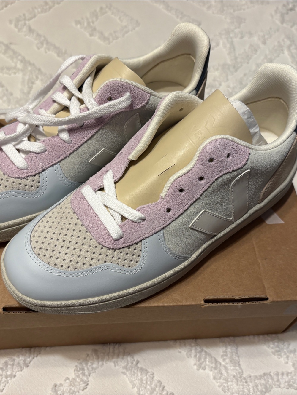 Veja Women’s Low-Top V-10 Jade multi-color sneakers